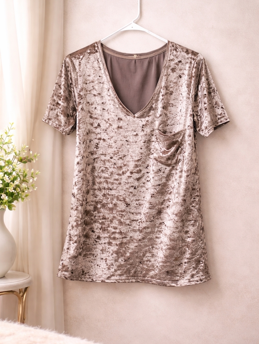 POL Medium Crushed Velvet V-Neck Pocket Tee - Taupe